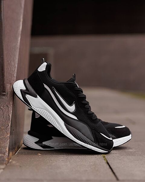 p.40-42  Nike Racer Black White  NK260