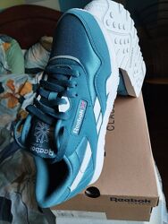 Reebok новые 37 по стельке 23,5 см. оригинал кожаные кроссовки