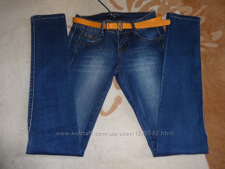 Джинсы узкие, стильные, реально крутые. 26 размер,42 размер. S