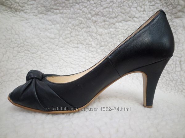 Испанский бренд JOHANNES W. Полностью кожаные туфли с открытым носком