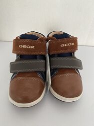 Geox respira 23 утепленные кожаные детские ботиночки