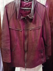 Шкіряна куртка р.52