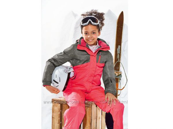 Яркая лыжная куртка немецкого бренда Crivit для девочки.