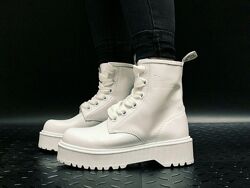 Демісезонні жіночі черевики Dr. Martens MOLLY 36-40