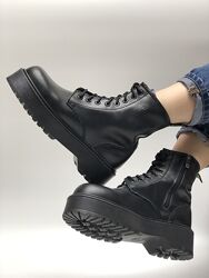 Демісезонні жіночі черевики Dr. Martens JADON 36-40