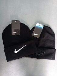 Чоловіча шапка Nike