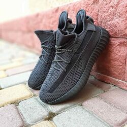 Жіночі кросівки Adidas Yeezy Boost 350 Рефлективні шнурки 36-40