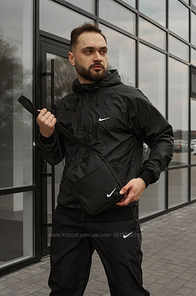 Чоловіча вітровка Nike Windrunner Jacket