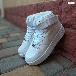 Зимові жіночі кросівки Nike Air Force 1 37-41 Хутро