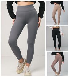 Жіночі лосини у рубчик