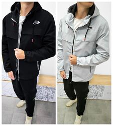 Чоловіча вітровка Nike