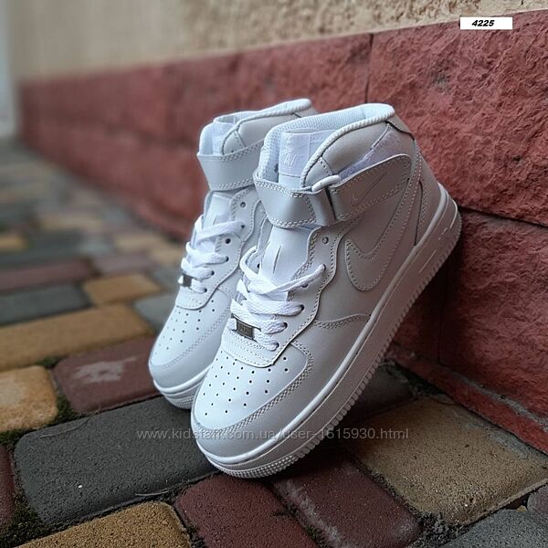 Зимові жіночі кросівки Nike Air Force 1 36-40
