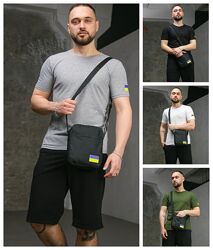 Комплект чоловічий Intruder Футболка з прапором на плечі Шорти Барсетка