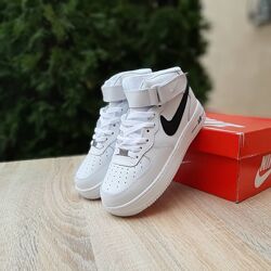 Зимові жіночі кросівки Nike Air Force 1 &acute07 36-40