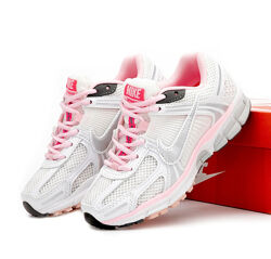 Жіночі кросівки Nike Zoom Vomero 5 36-40