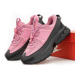 Жіночі кросівки Nike Zoom Vomero Roam 36-40