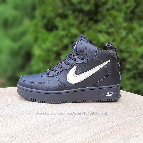 Зимові жіночі кросівки Nike Air Force 1 82 (36-41) Арт 3851 Виробник В´єтнам Верх Шкіра Всередині Хутро Підошва Гума Розміри 36й(22,5см), 37й(23см), 38й(23,5см), 39й(24см), 40й(25см), 41й(25,5см)