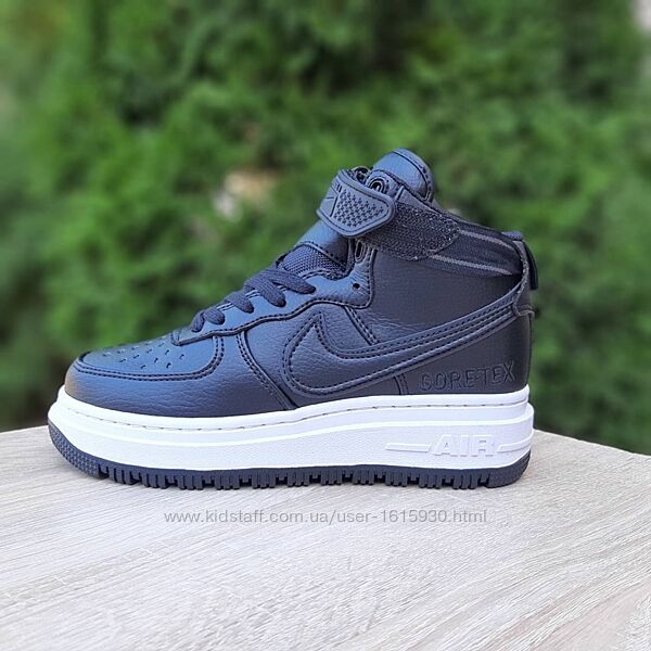 Демісезонні жіночі кросівки Nike Air Force (36-40) Арт 3861 Виробник В´єтнам Верх Шкіра Всередині Термо Підошва Гума Розміри 36й(22,5см), 37й(23,5см), 38й(24см), 39й(25см), 40й(25,5см) Ціна 2200 грн