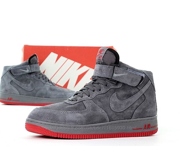 Зимові чоловічі кросівки Nike Air Force (41-45) ХУТРО Арт 12363 Виробник В´єтнам Верх Замш Всередині Хутро Підошва Поліуретан Розміри: 41(26.5см). 42(27см). 43(27.5см). 44(28см). 45(29см)