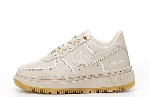 Демісезонні жіночі кросівки Nike Air Force 1 Luxe Gore-Tex (36-40) Арт 14468 Виробник В´єтнам Верх Шкіра Всередині Термо Підошва Гума Розміри: 36й(23см), 37й(23,5см), 38й(24см), 39й(24,5см), 40й(25,5см)