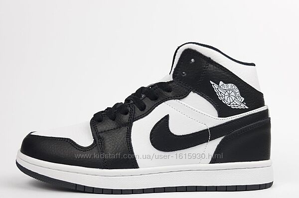 Зимові жіночі кросівки Nike Air Jordan 1 (36-41) Арт 3993 Виробник В´єтнам Верх Шкіра Всередині Хутро Підошва Гума Розміри 36й(22,5см), 37й(23см), 38й(23,5см), 39й(24,5см), 40й(25см), 41й(25,5см) Маломірні