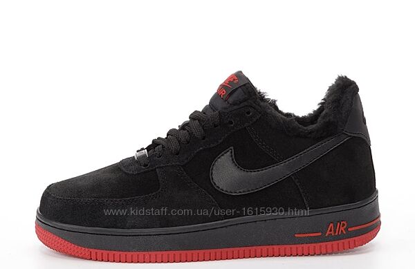 Зимові чоловічі кросівки Nike Air Force (41-45) ХУТРО Арт 12351 Виробник В´єтнам Верх Замш Всередині Хутро Підошва Поліуретан Розміри: 41(26.5см). 42(27см). 43(27.5см). 44(28см). 45(29см)