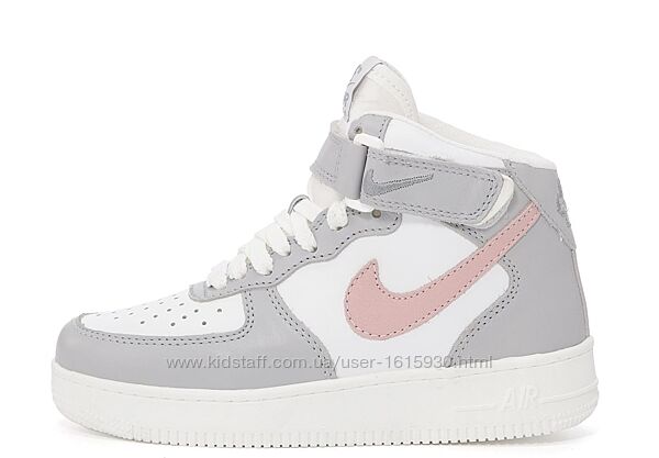 Зимові жіночі кросівки Nike Air Force (36-41) Хутро Арт 14021 Виробник В´єтнам Верх Шкіра Всередині Хутро Підошва Гума Розміри: 36й(23см), 37й(23,5см), 38й(24см), 39й(25см), 40й(25,5см), 41й(26см)