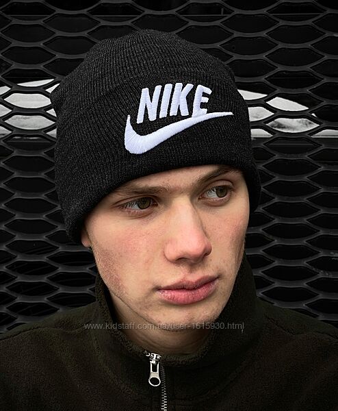 Шапка унісекс Nike трикотаж - Універсальна унісекс модель - чудово підійде як під спортивну куртку, так і під casual образ - склад: 50% вовна / 50% акрил - логотип вишитий - Машинна в´язка Розмір універсальний