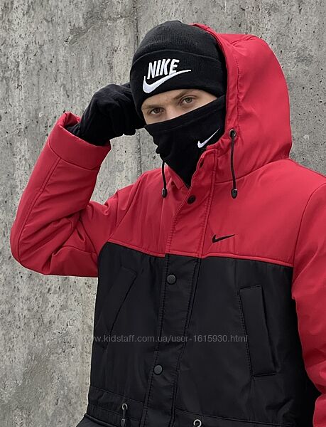 Комплект Nike Шапка/Баф/Рукавички Шапка: - Унісекс модель - Cклад: 50% вовна/50% акріл - Логотип вишит Баф: - Матеріал: фліс - Логотип - вишит - Розмір 23*25 см Рукавички: - Матеріал: фліс Розмір - універсальний