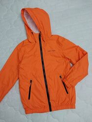 Яскрава легка куртка вітрівка на 140-146 см, Reserved