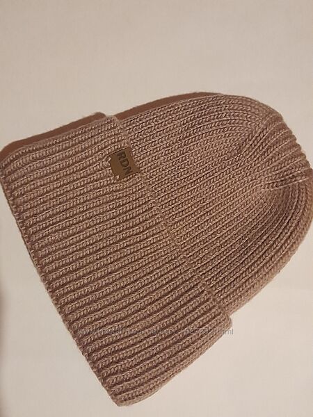 Шапка біні жіноча бежева на флісі