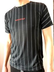 Футболка спортивна чорна в білу смужку Hype