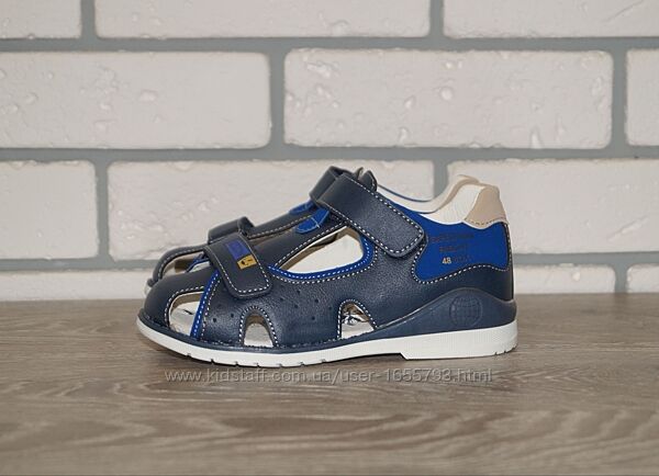 Сандалії дитячі із закритим носком та задником