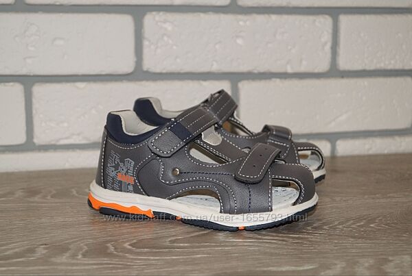 Сандалії дитячі із закритим носком та задником