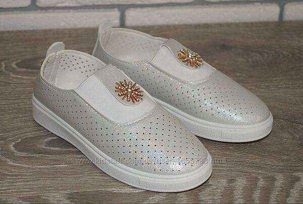 Сліпони для дівчинки