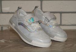 Кросівки для дівчинки