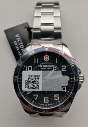 Новые швейцарские часы Victorinox Swiss Army Fieldforce GMT / сапфир