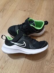 Оригінальні кросівки Nike Air 28 р 18.5 см