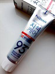 Відбілююча зубна паста з цеолітом Median Dental IQ 93 white корейська 