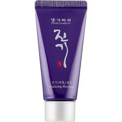 Відновлюючий шампунь Daeng Gi Meo Ri Vitalizing Shampoo проти випадіння 
