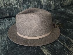 Шерстяная шляпа от Forever 21