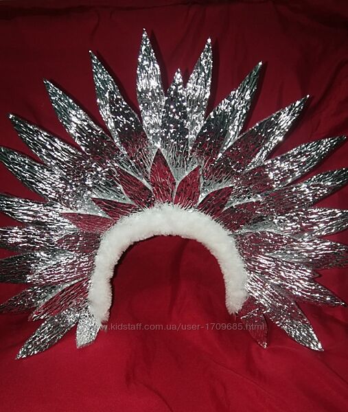 Праздничная карнавальная маскарадная новогодняя корона - обруч