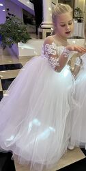Праздничное белое платье на рост 132 - 136 см на 5-7 лет