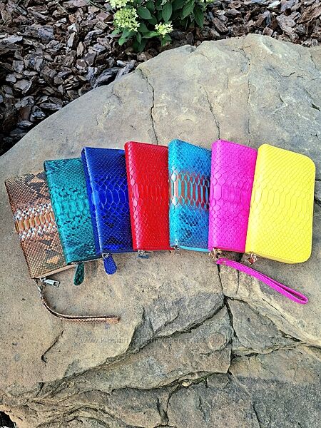 Новинка. Красивый кошелек из премиум кожи питона. Огромный выбор 