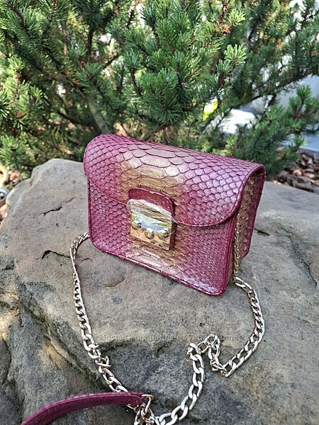 Хорошенькая сумочка малышка из премиум кожи питона 3д 