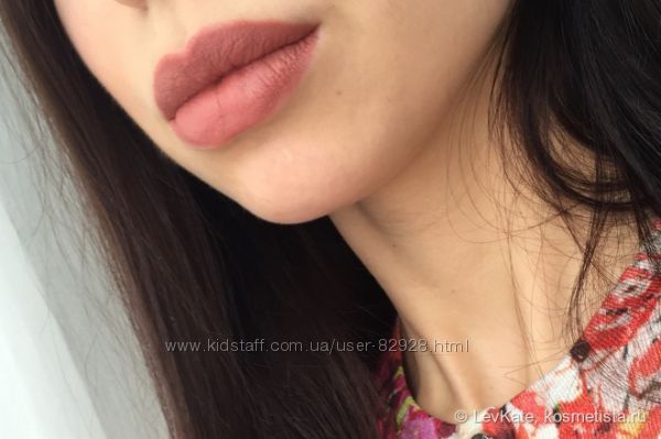 MAC Lipstick Velvet Teddy - помада для губ. Оригінал. Купляли в США
