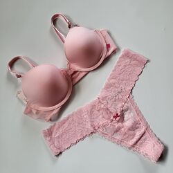 Бюстгальтер без пуш ап Victoria&acutes Secret р. 70с, 90е