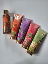 Крем, лосьйон з колекції Tropical Nectar Victoria&acutes Secret