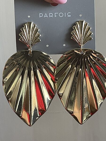Нові сережки листочки Parfois