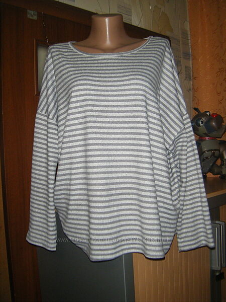 Яркий джемперок в полоску, размер 18-20